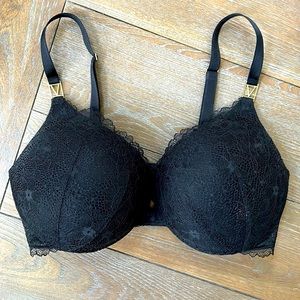 Victorias Secret Very Sexy Plunge Lace Bra